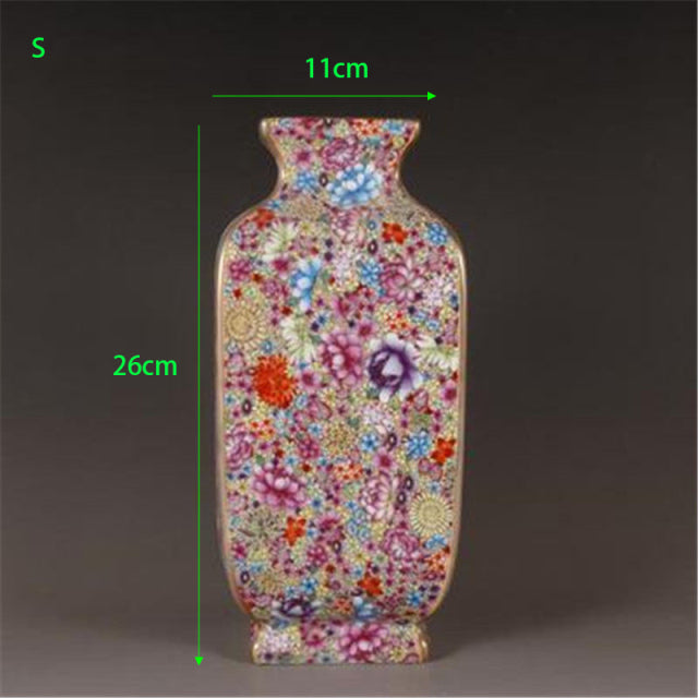 Porcelain Qing Dynasty Classical Styled Vase