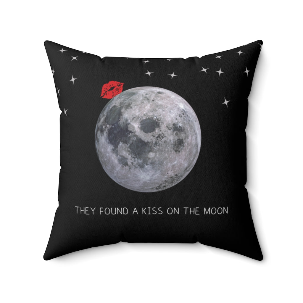 Kiss On The Moon.